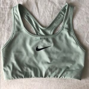 Nike Dri-Fit Sports Bra (mint green)